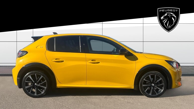 Peugeot 208 1.2 PureTech 100 GT 5dr EAT8 Petrol Hatchback